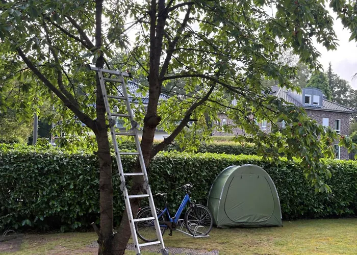 Idyllisches Mit Pool Im Gruenen, Citynah Hamburgo