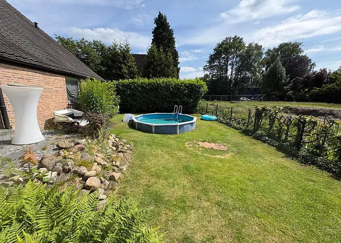 Hospedagem domiciliar Idyllisches Mit Pool Im Gruenen, Citynah Hamburgo
