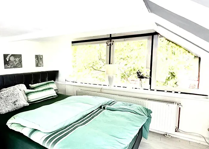Hospedagem domiciliar Idyllisches Mit Pool Im Gruenen, Citynah *